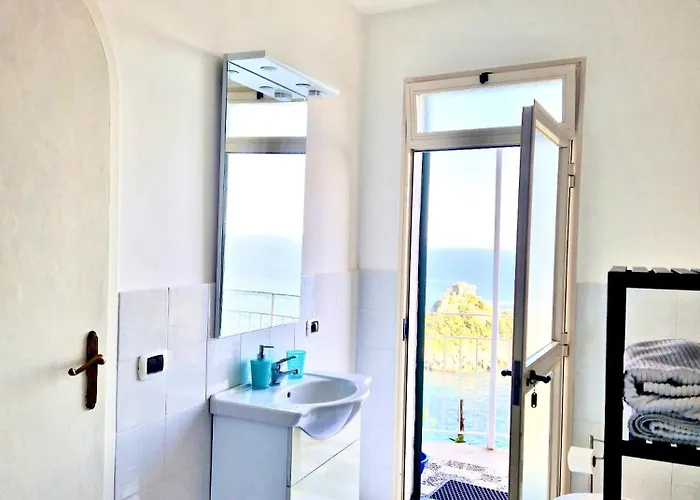 Semesterbostad Carmela *